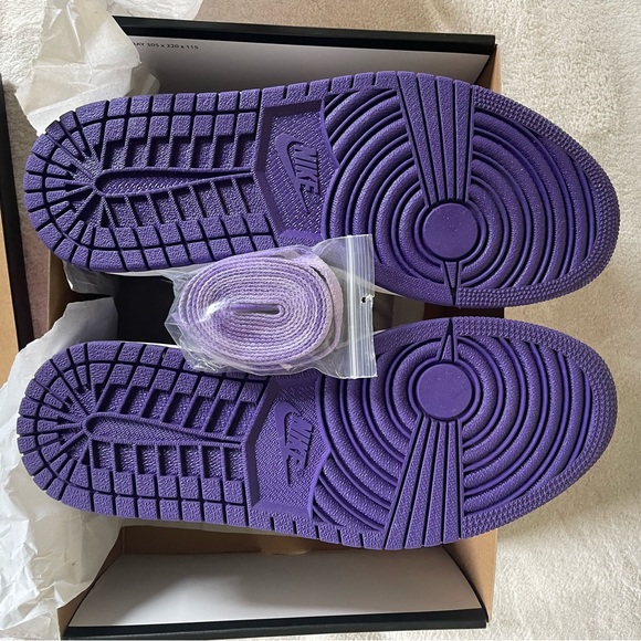 Jordan Retro 1 High Court Purple (2020) - Picture 2 of 6